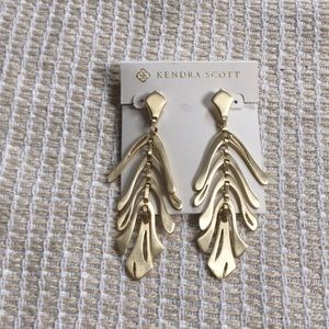 Kendra Scott Gold earrings